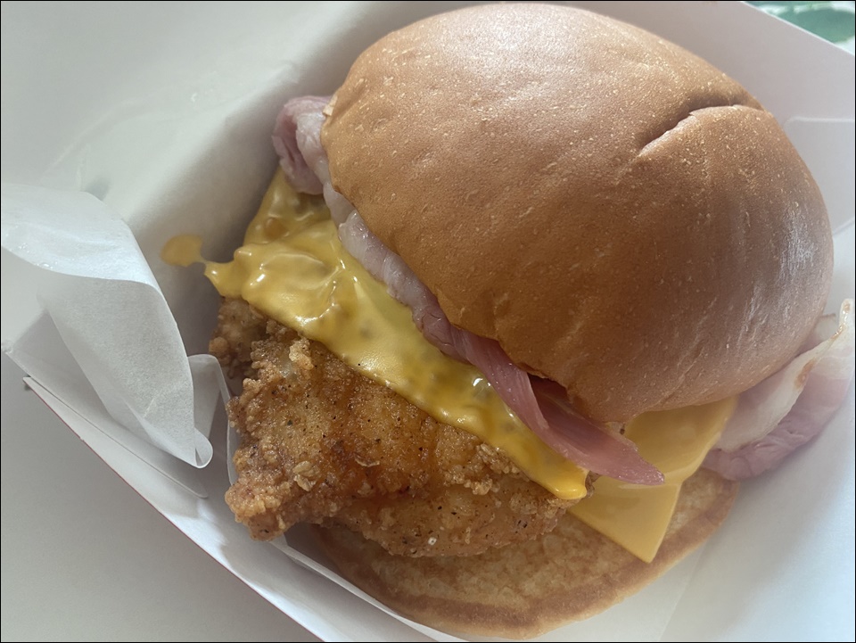 KFC Double Cheese Bacon Burger review in Korea
