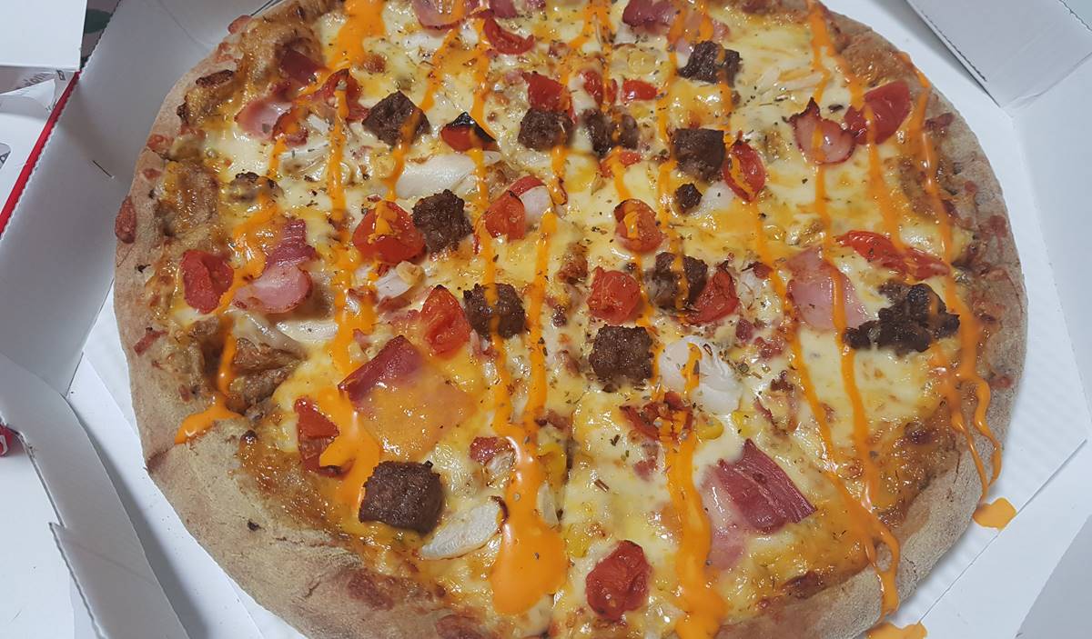 Domino Korea's New American Patty Melt Pizza Review