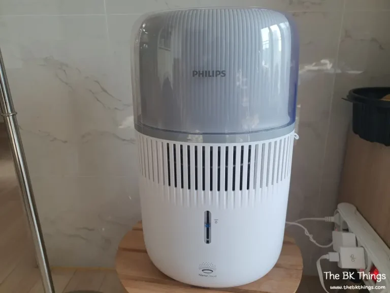 Comprehensive review of the Philips NanoCloud Evaporative Humidifier HU5710/00, featuring its natural evaporation technology, 4.5L capacity, and quiet performance for home use.